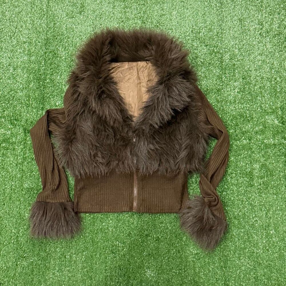 Y2K Brown faux fur zip up Shirt with ribbed knit sleeves and cuffs